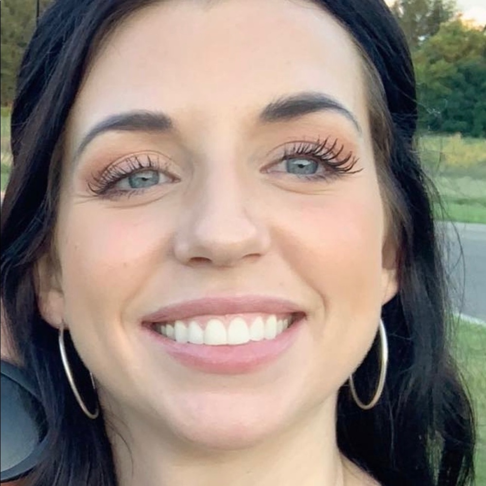 Meet your Posher, Colleen